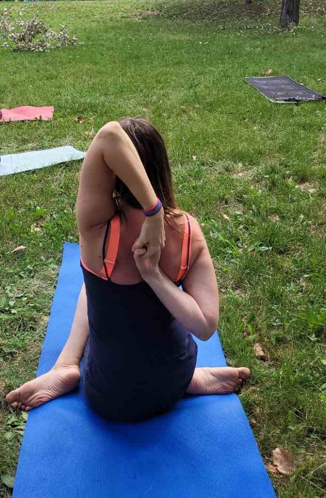 gomukasana